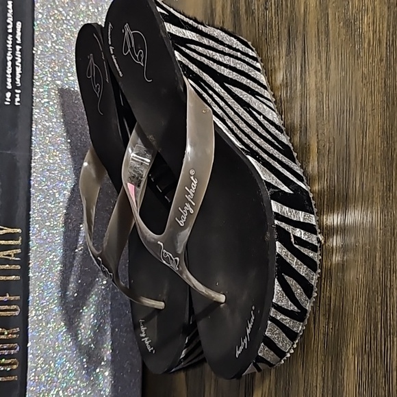 Baby Phat wedge sandles - Picture 2 of 3